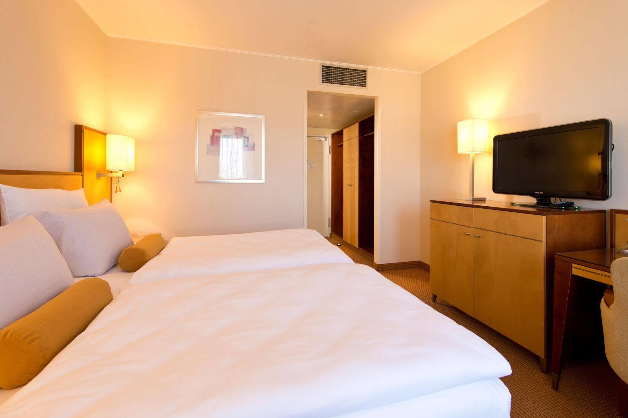 The Q Quadro City Hotel Karlsruhe Exterior photo